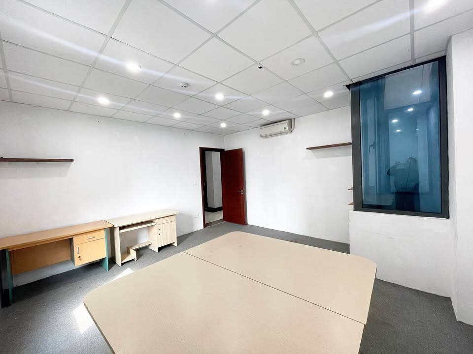 Văn phòng cho thuê Cầu Giấy 25m² giá 6 triệu - Trải nghiệm hạng A!