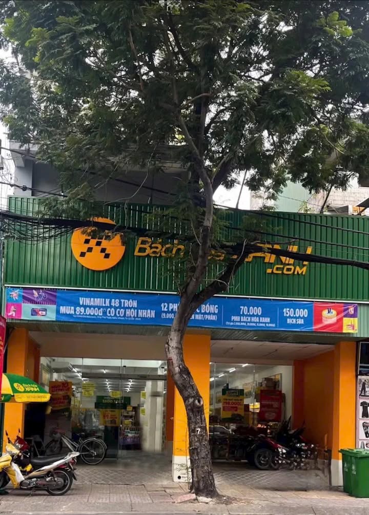 Bán gấp FrontHouse mặt tiền Đồng Đen, Quận Tân Bình - Diện tích rộng 294m² - Giá tốt 6x tỷ