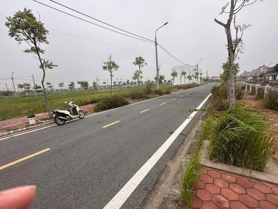 Lô đất hướng Nam tại KDC Giao Tiến Giao Thủy 95m² giá chỉ 2.15 tỷ - Cơ hội đầu tư tuyệt vời!