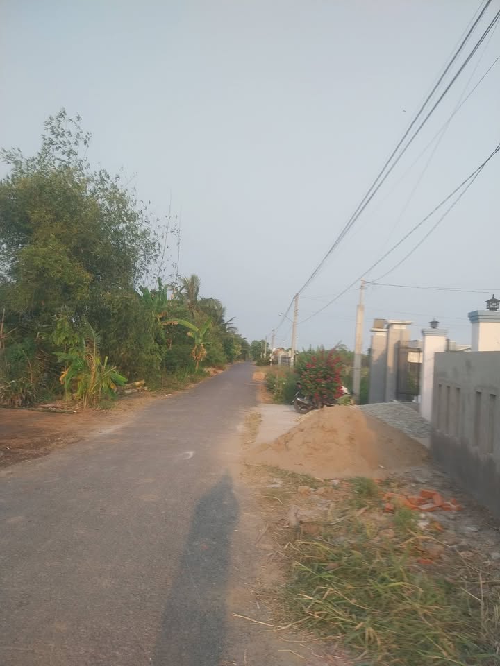 Nhà cấp 4 tại Xã Long Bình, Huyện Gò Công Tây, 360m² - Giá chỉ 2.2 tỷ!