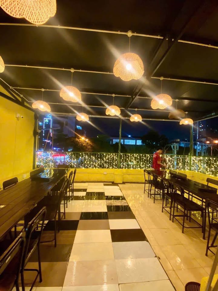 Nhà hàng sang nhượng Đường Nguyễn Hoàng, Nam Từ Liêm, 90m², giá 670 triệu - Cơ hội kinh doanh tuyệt vời!