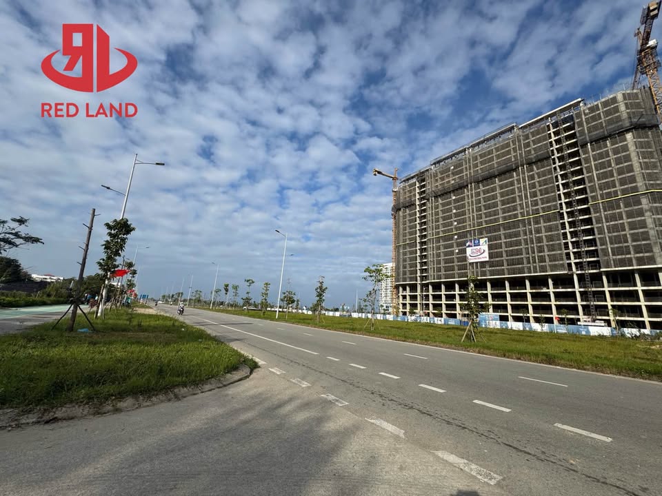 Đất Kiệt Ô Tô Tránh Nhau Hoàng Quốc Việt, 77m² giá 2.2 tỷ - Sổ chính chủ, vị trí đắc địa!