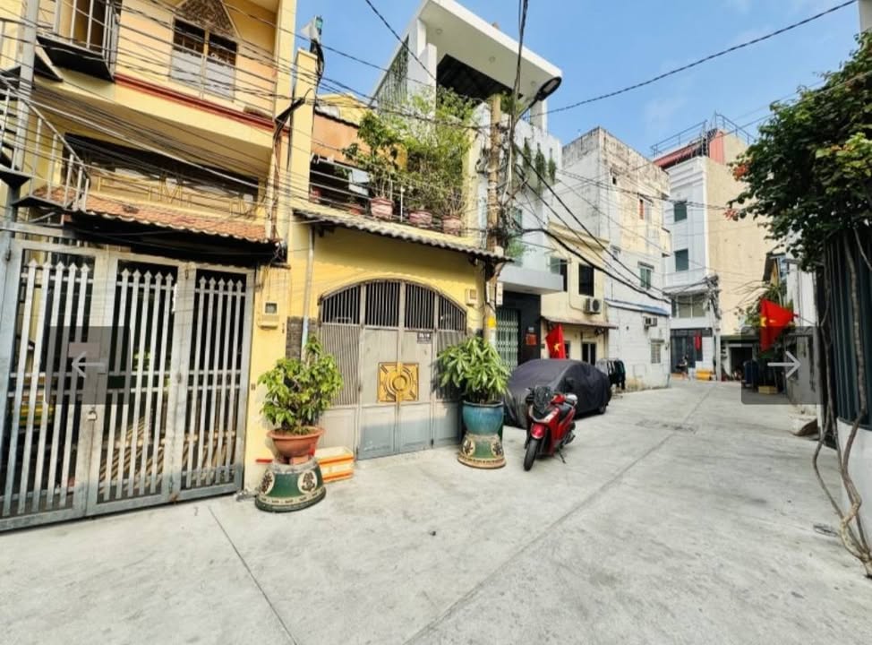 Nhà riêng hẻm ô tô tránh đường Nguyễn Quý Anh, 46m² giá 4.6 tỷ - An ninh cao, môi trường sống lý tưởng!