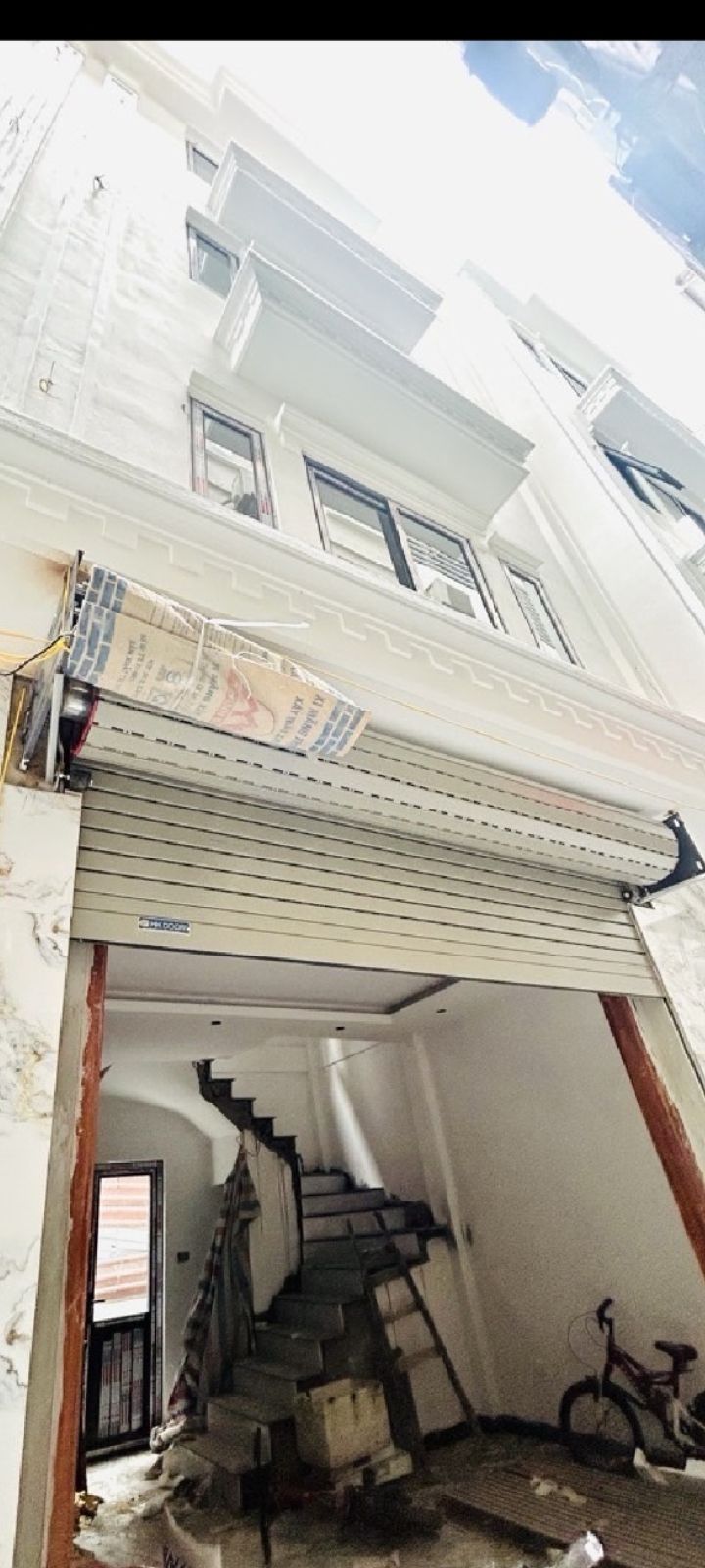 Nhà bán 5 tầng Nguyễn Khoái, Hoàng Mai 35m² giá 5.2 tỷ - Full nội thất mới tinh