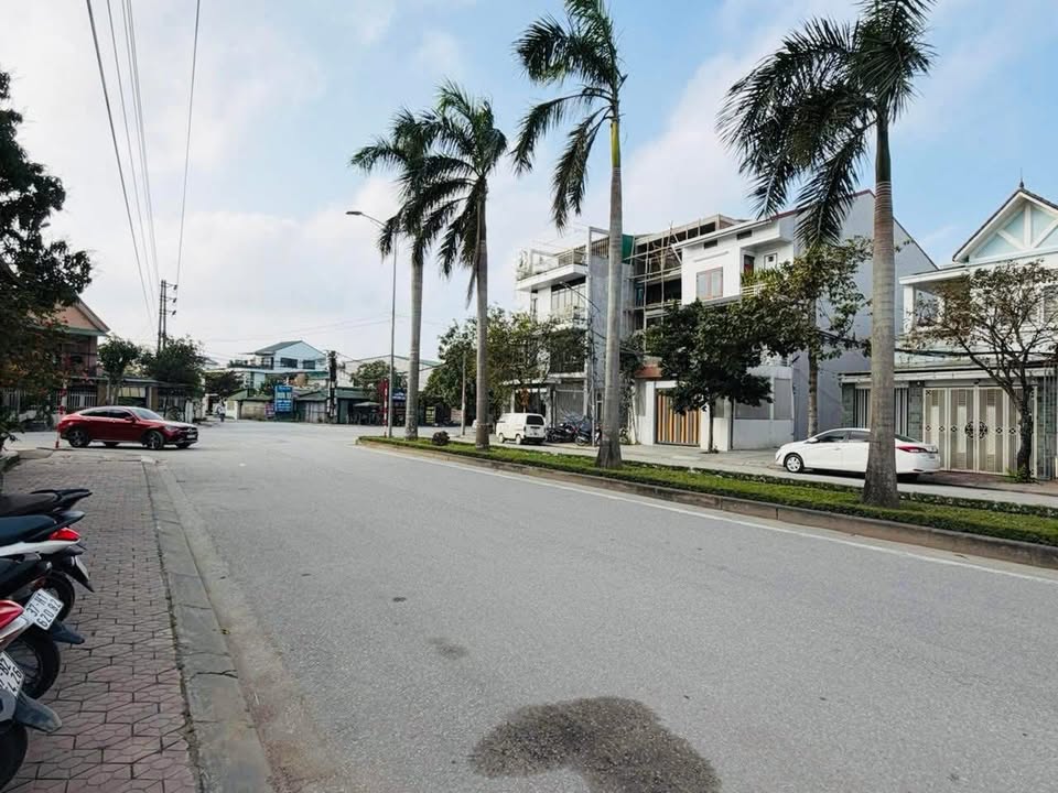 FrontHouse đường Lê Bá Tùng, Vinh Tân 125m² - Mặt tiền kinh doanh sầm uất!