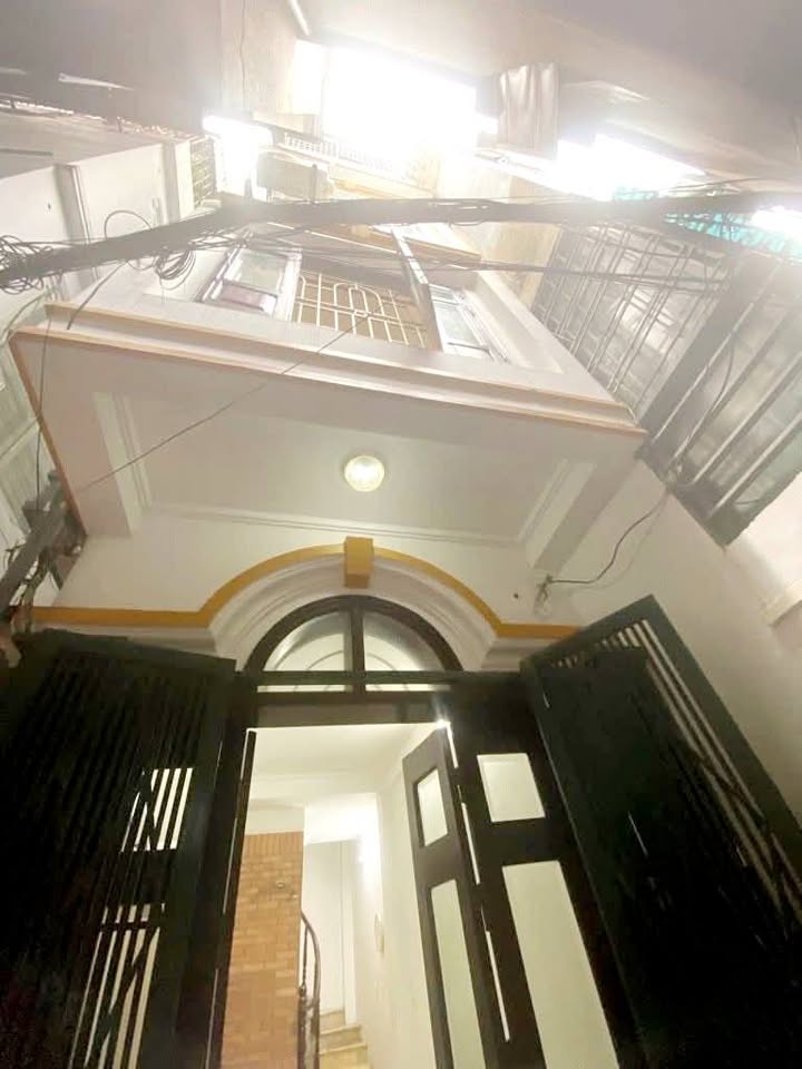 Nhà đẹp lô góc phố Võng Thị, Tây Hồ 25m² giá 6.85 tỷ - Sổ hồng chính chủ