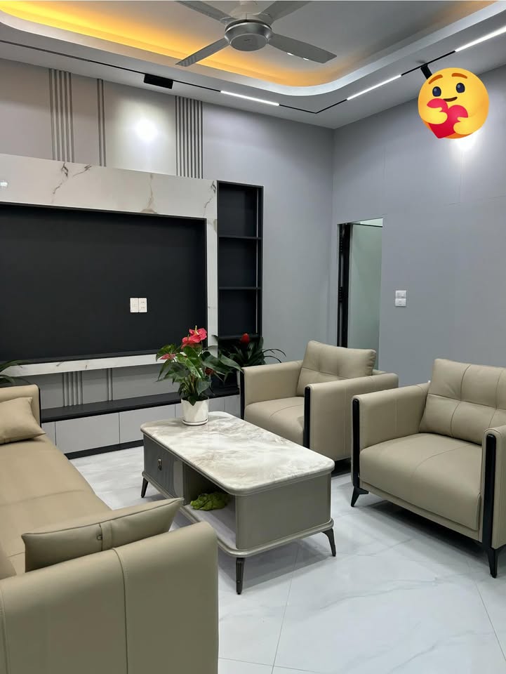 Nhà phố Minh Khai 50m², 5 tầng, giá 9.77 tỷ - Đón Tết ngay!