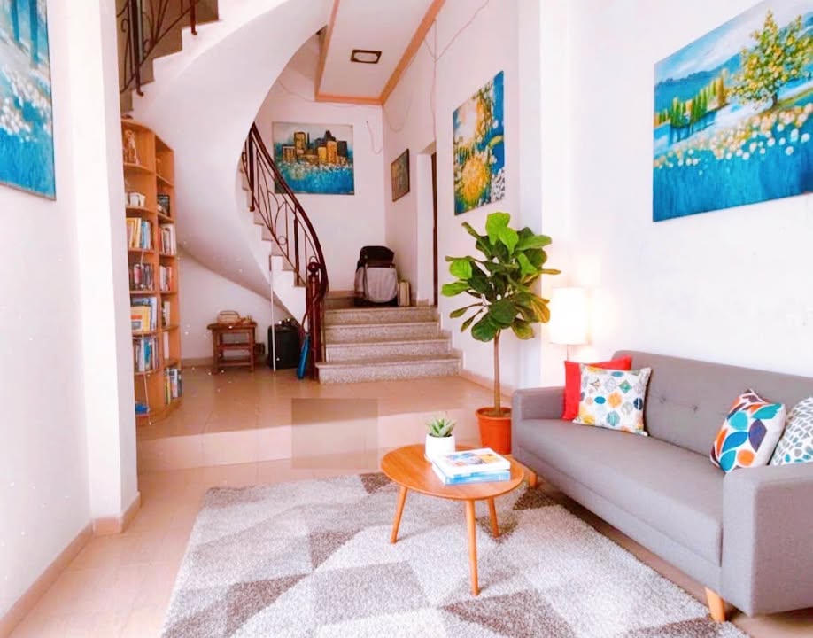 Townhouse Phú Nhuận 136m² giá 23 tỷ - Biệt thự sân vườn mini giữa lòng thành phố!