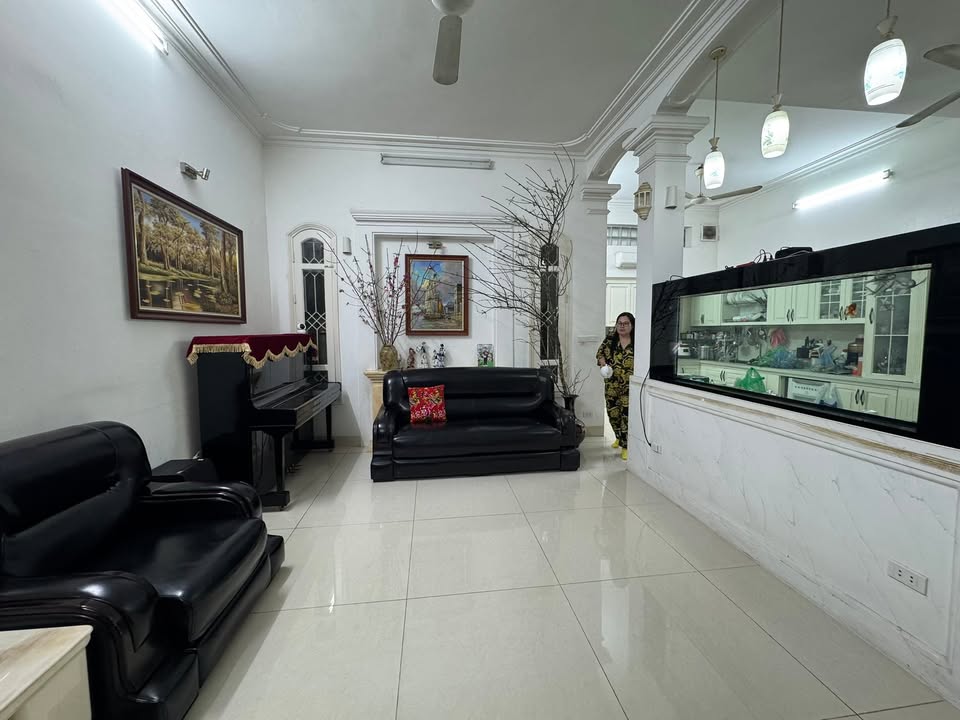 Nhà nguyên căn cho thuê tại Hoàng Mai 87m² - Cải tạo linh hoạt 12 phòng ngủ!