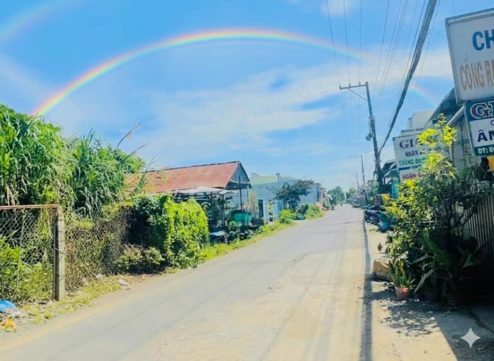 Đất nền mặt tiền đường Trường Đua, Châu Đốc 136m² giá 1,9 tỷ - Cơ hội đầu tư hấp dẫn!