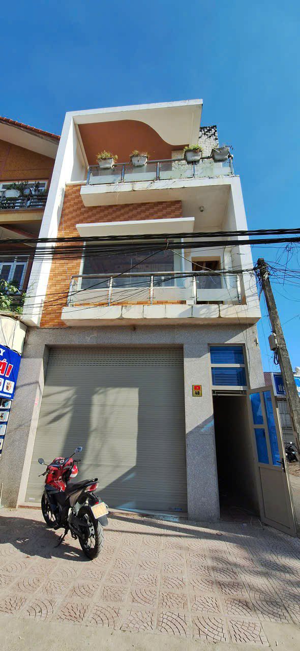 Nhà mặt tiền 3 tầng đường Đôi, Huyện Điện Biên, 90m² - Cơ hội kinh doanh tuyệt vời!