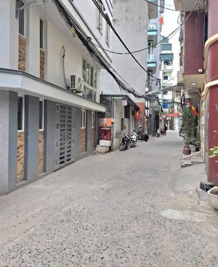 Nhà mới 6 tầng Cầu Diễn 35m² giá 8 tỷ - Mặt tiền 2 thoáng