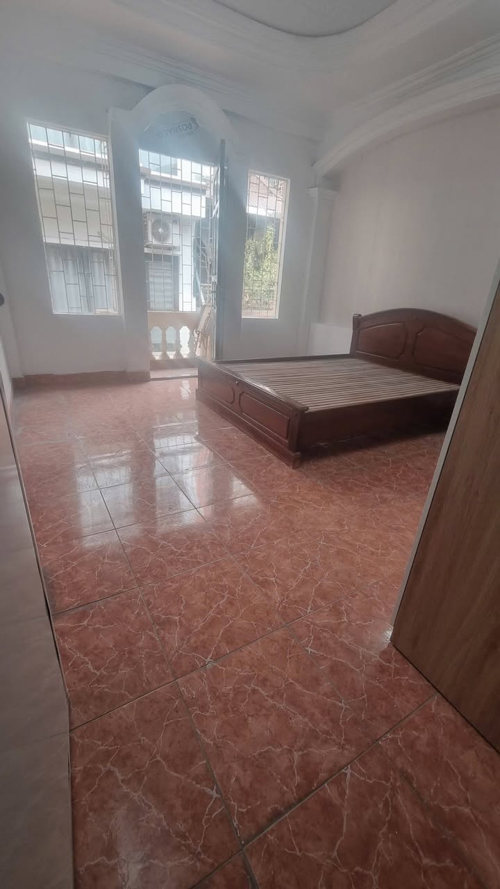 Phòng trọ cho thuê tại Ngõ 238 Hoàng Quốc Việt 3.2 triệu - Full nội thất tiện nghi!