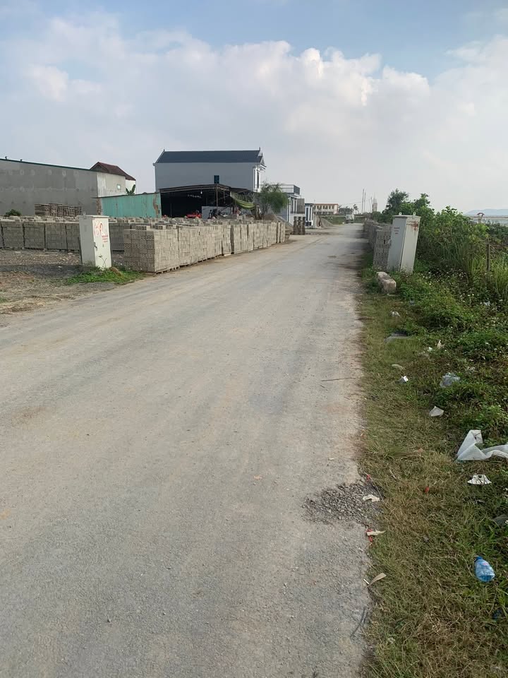 Đất nền Xã Tràng Sơn, Huyện Đô Lương 176m² giá 1.7 tỷ - Cơ hội đầu tư hấp dẫn!