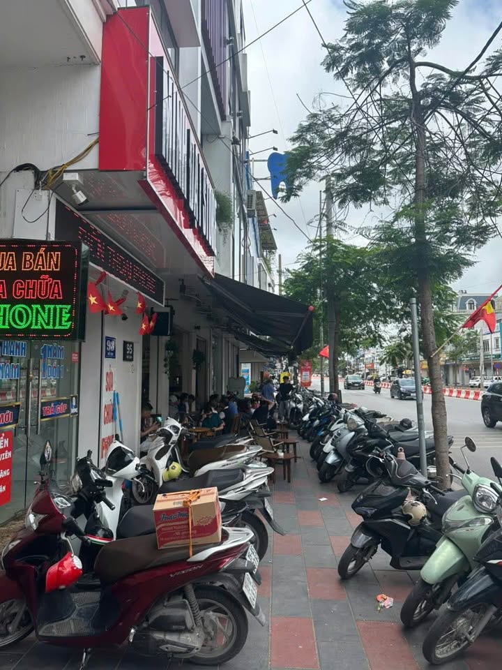 Nhà mặt đường Hồ Sen, Quận Lê Chân, 53m² giá 20 triệu - Địa điểm kinh doanh lý tưởng!