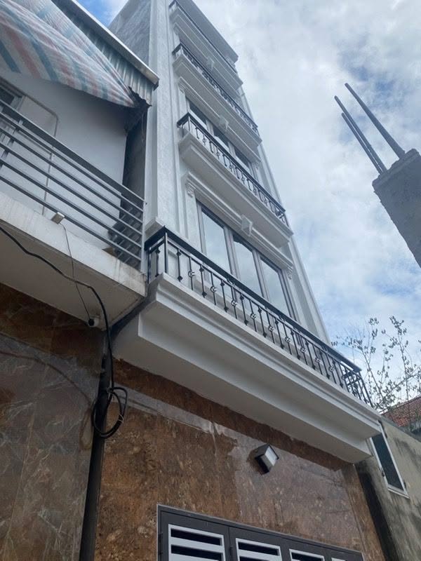 Nhà đẹp Thanh Trì 35m² giá 4 tỷ - Dân xây kiên cố, sẵn sàng giao dịch!