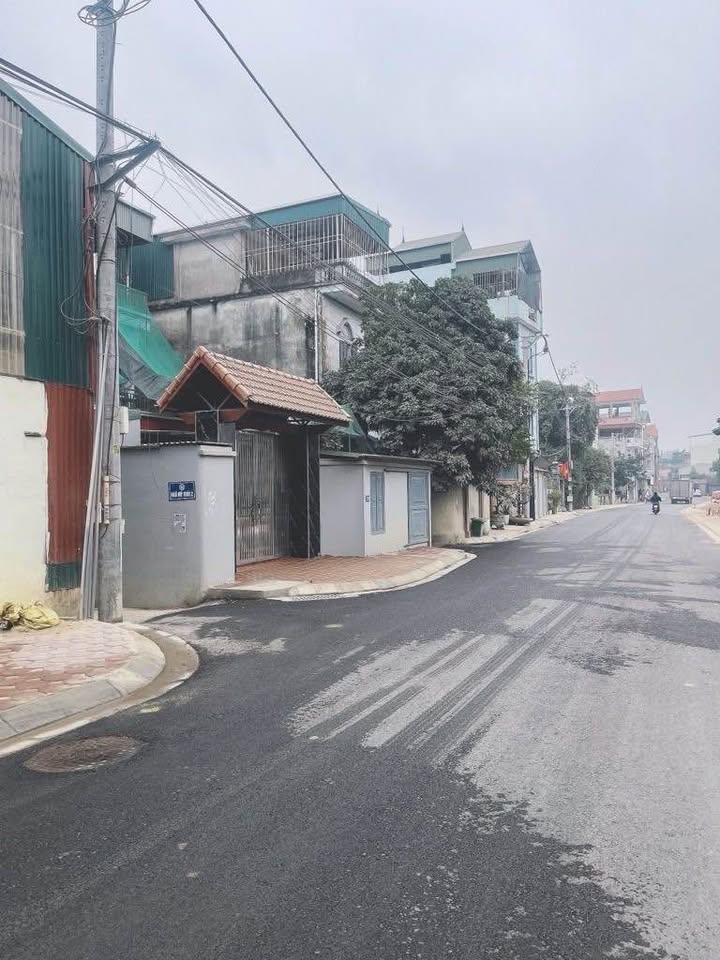 Đất nền xã Ngũ Hiệp 32m² giá 2 tỷ - Sổ đỏ chính chủ, vị trí đắc địa!