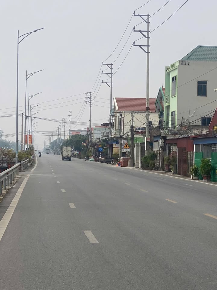 Nhà mặt tiền 3 tầng tại Thị trấn Rạng Đông, 420m², giá chỉ 7 tỷ - Kinh doanh đắc địa!