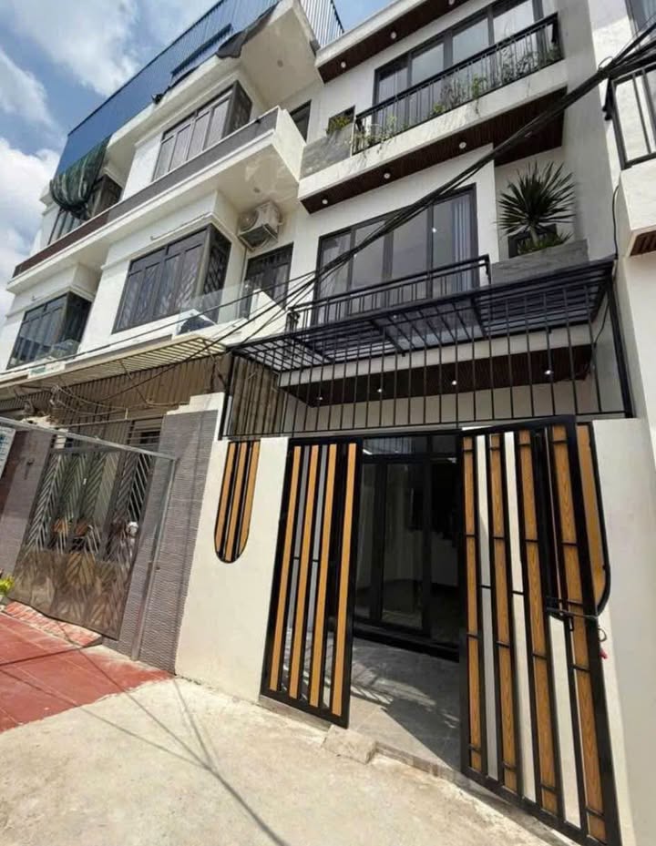 Nhà 3 tầng đường Cầu Đông, Lộc Vượng, 54m² giá 2.3 tỷ - Đầu tư sinh lời!