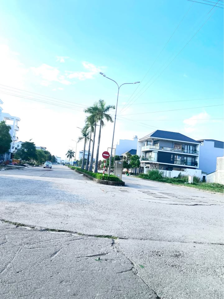 Đất liền kề Kalong RiverSide Móng Cái 225m² giá tốt - Cơ hội đầu tư hiếm có!