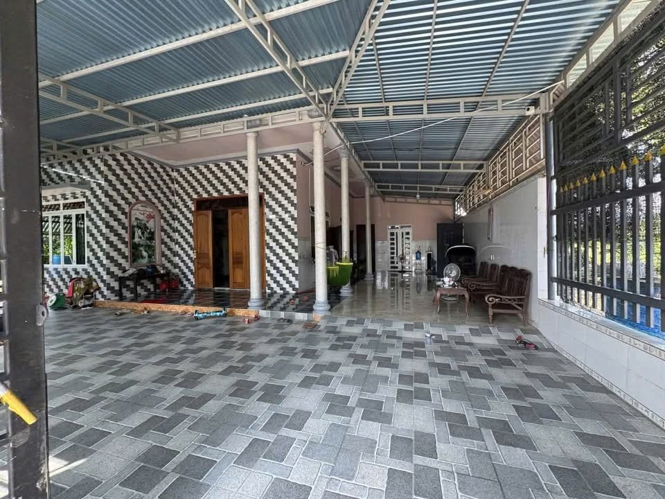 Nhà mặt tiền TL 725 Đạ Huoai 1200m² giá 2.7 tỷ - Cơ hội đầu tư lý tưởng!