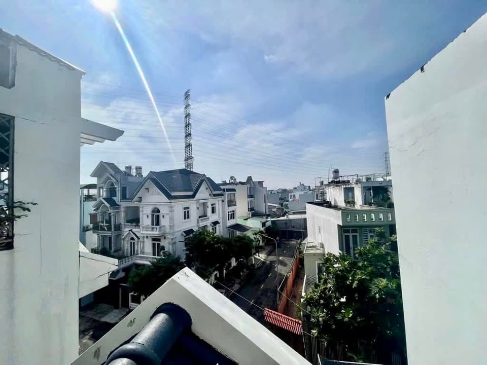 Nhà phố Trung Mỹ Tây 99m² giá 9.7 tỷ - Thiết kế sang trọng, sẵn sàng vào ở!