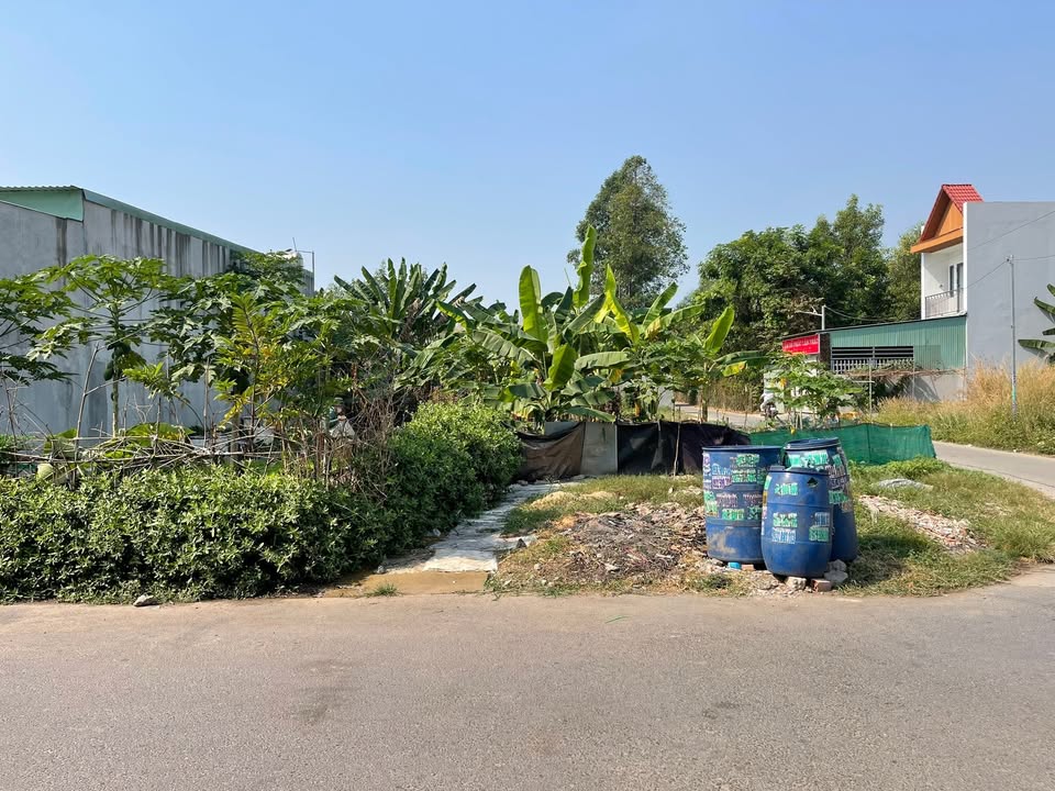 Đất Lô Gốc Tân Định - Bến Cát 275m² giá 2.9 tỷ - Sổ đỏ chính chủ, hỗ trợ ngân hàng!