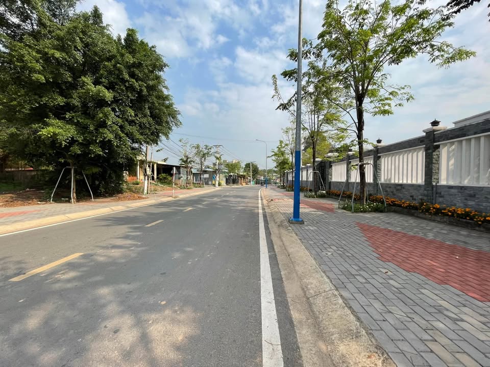 Đất nền góc 2 mặt tiền tại Tương Bình Hiệp 145m² giá 2.45 tỷ - Cơ hội vàng đầu tư!