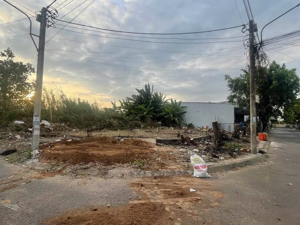 Đất nền KDC Tây Đại Học Long Xuyên 144m² - Bán gấp, vị trí đẹp!