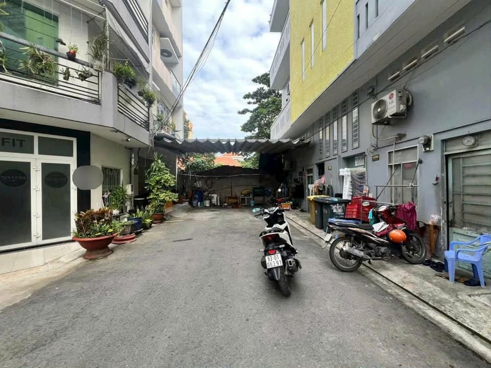 Kho xưởng 617m² hẻm 8m Hương lộ 2, Bình Trị Đông, giá 37 tỷ - Đầu tư lý tưởng!