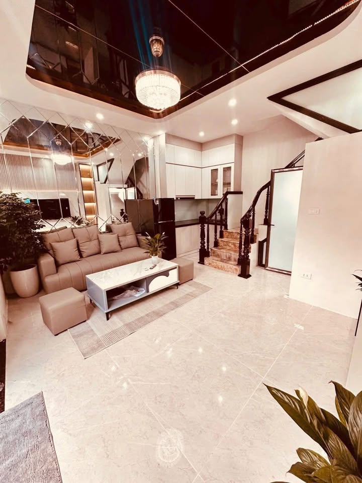 Nhà riêng Trần Đại Nghĩa, Quận Hai Bà Trưng, 28m² giá 6.8 tỷ - Sẵn sàng vào ở ngay!