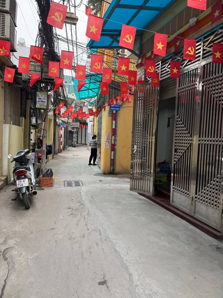 Nhà cấp 4 phố Định Công Hoàng Mai 40m² giá 5.9 tỷ - Tiềm năng xây dựng cao