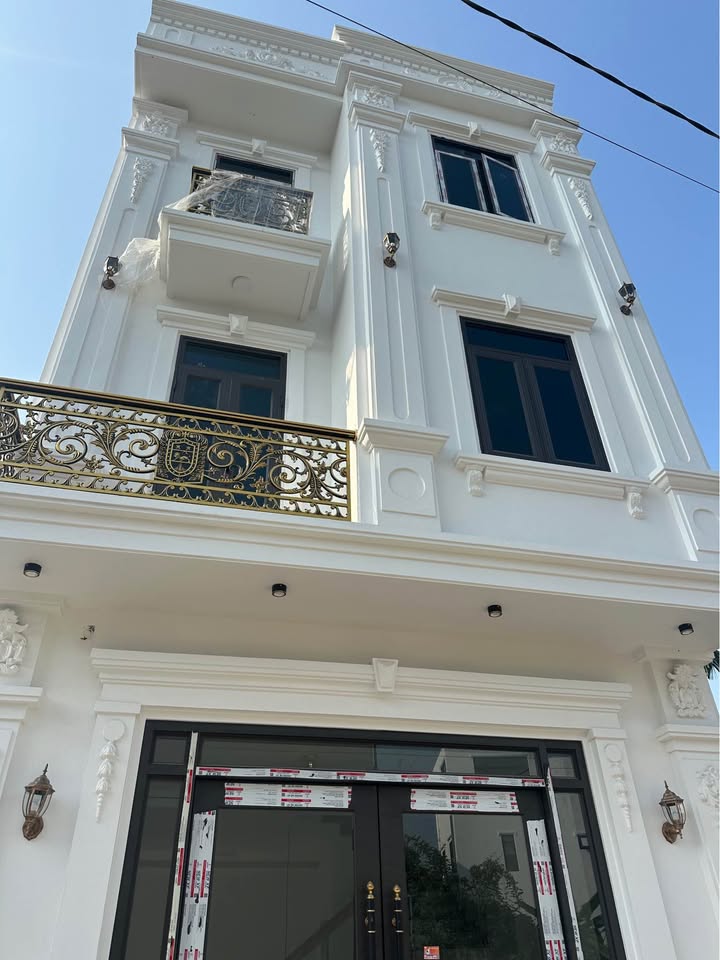 Nhà phố tại Phường Hà Khẩu, Hạ Long 60.5m² giá 3 tỷ - Chính chủ bán gấp!