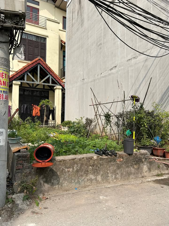 Đất Bát Khối Gia Lâm 33m² giá thỏa thuận - Sổ đỏ chính chủ, không quy hoạch!