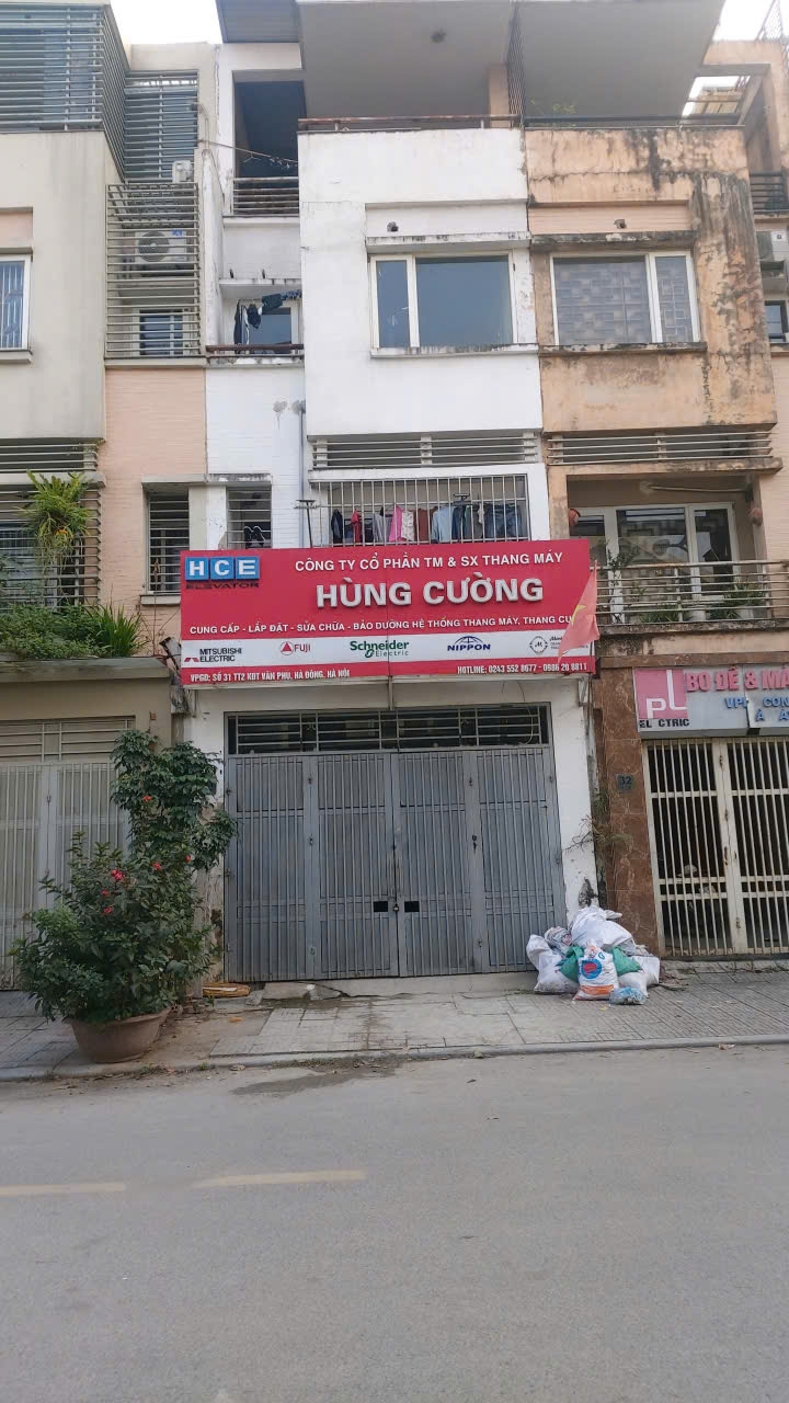 Nhà liền kề cũ KĐT Văn Phú 90m² giá 23.5 tỷ - Tiềm năng kinh doanh lớn!