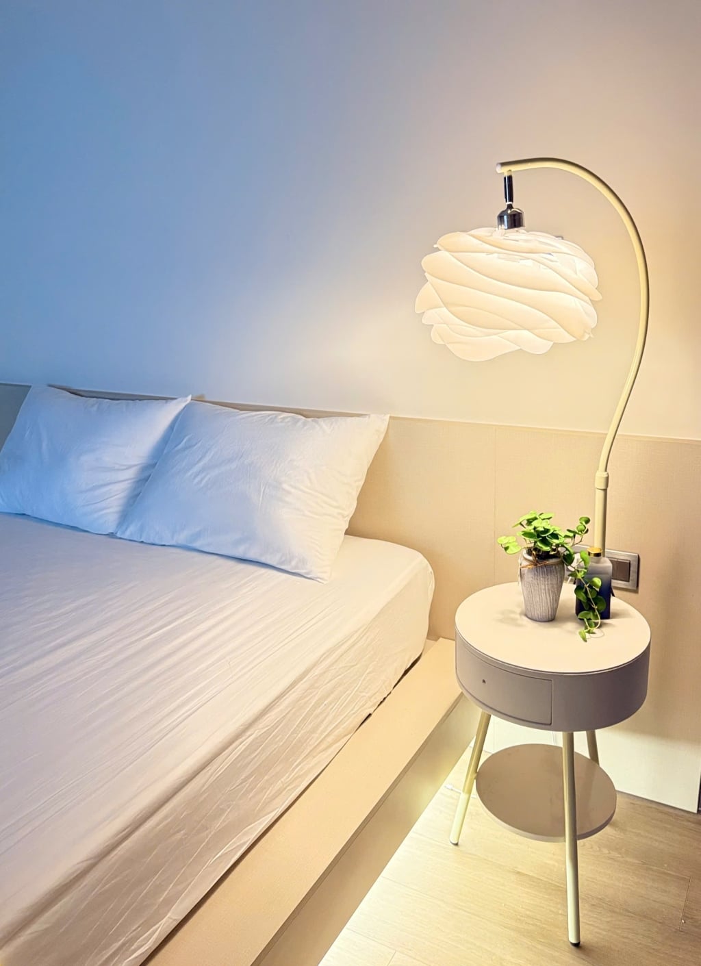 Căn hộ Studio Icon40 Hạ Long 33m² giá 1.85 tỷ - View Đảo Tuần Châu tuyệt đẹp!