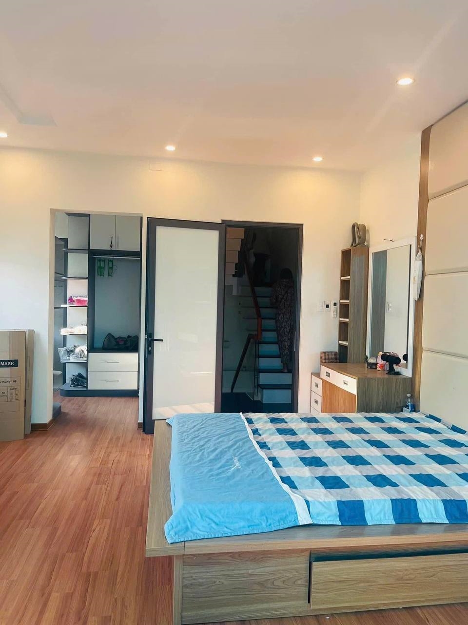 Nhà cho thuê 5 tầng Nguyễn Hữu Thọ, Hải Châu 40m² giá 15 triệu - Vị trí trung tâm, tiện nghi đầy đủ!