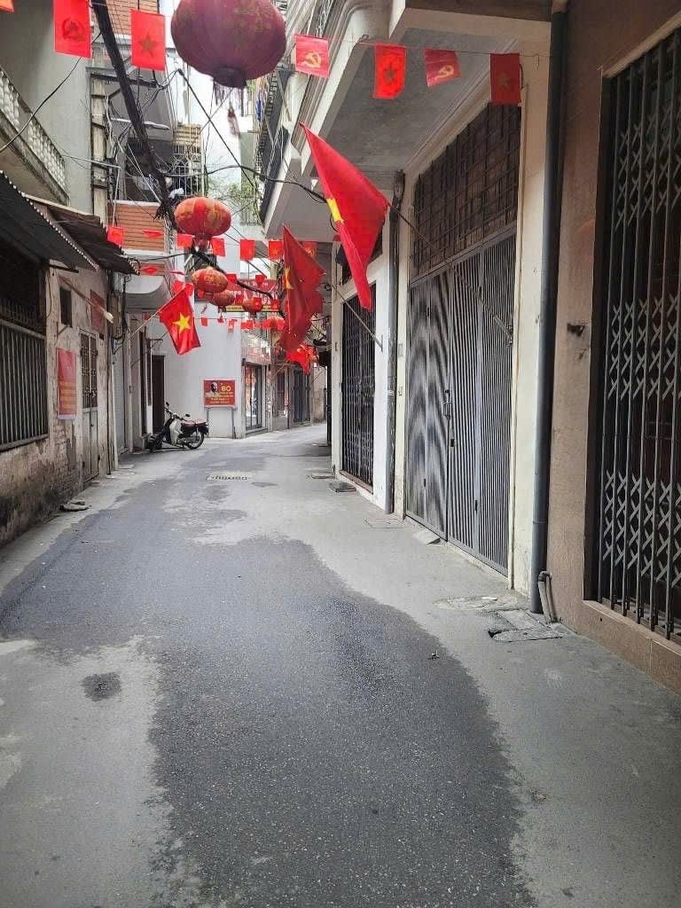 Bán nhà phân lô Khương Đình, Thanh Xuân 35m² giá 12.6 tỷ - Vị trí đắc địa, an ninh tuyệt đối!