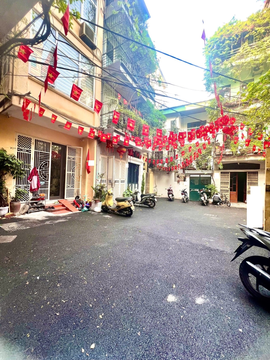 Bán nhà Phố Hoàng Hoa Thám, Tây Hồ 36m² giá 9.75 tỷ - Thiết kế hiện đại 5 tầng thang máy!