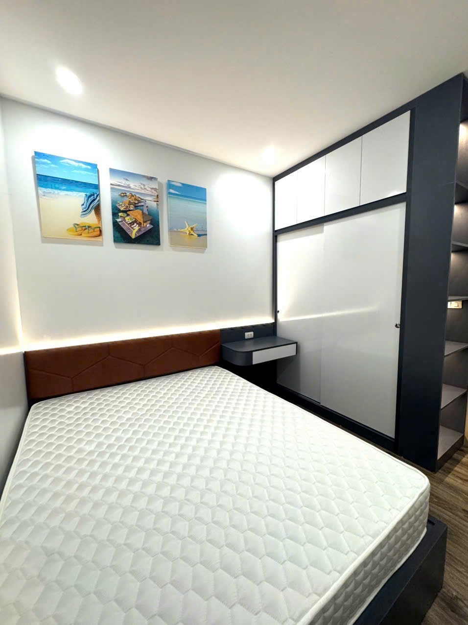 Căn hộ Ecolife Capitol 95m² giá 8.1 tỷ - Thiết kế hiện đại, sẵn sàng vào ở!