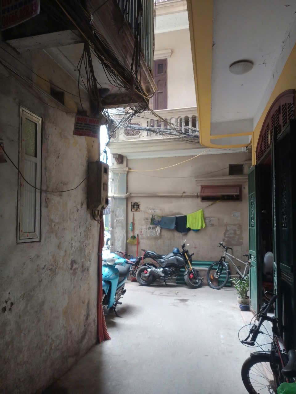 Nhà ngõ lô góc 6 tầng tại Cát Linh 40m² giá 14,8 tỷ - Ô tô vào tận nơi!