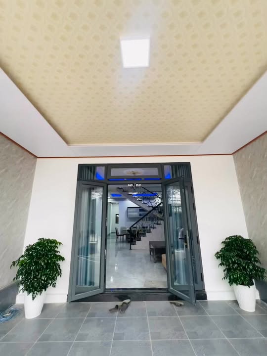 Nhà đẹp Đà Lạt 95m² giá 2.1 tỷ - Hẻm ô tô rộng, chính chủ!