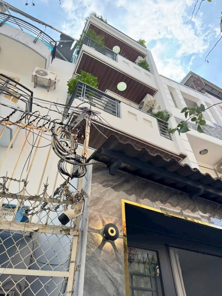 Townhouse Phú Nhuận 28.1m² giá 7.95 tỷ - Sẵn sàng vào ở ngay!