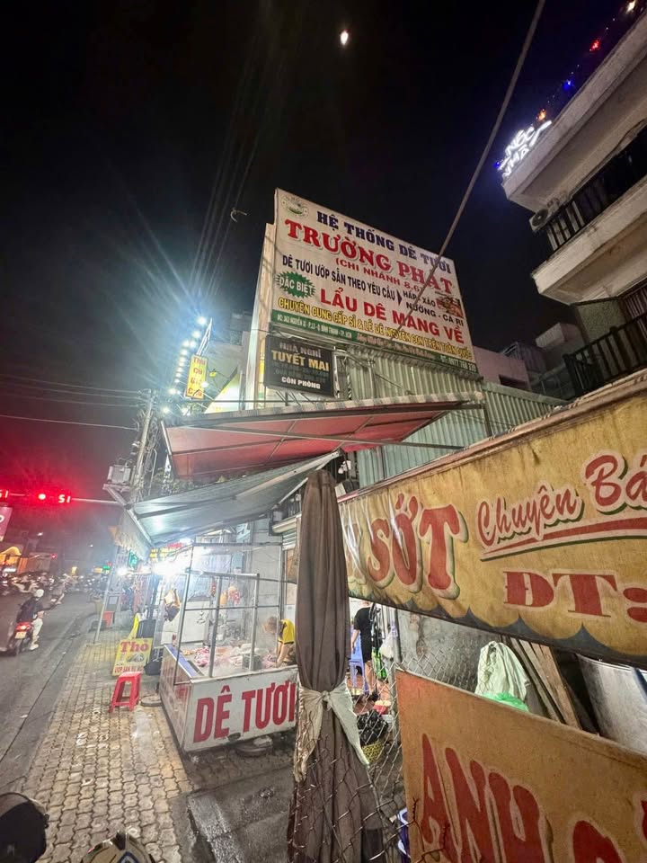 FrontHouse Nguyễn Xí, Bình Thạnh 40m² giá 12.5 tỷ - Kinh doanh đỉnh cao!