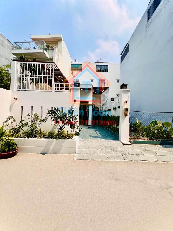 Nhà vườn Huỳnh Tấn Phát 105m² giá 5.8 tỷ - Sổ hồng riêng, đầy đủ nội thất!