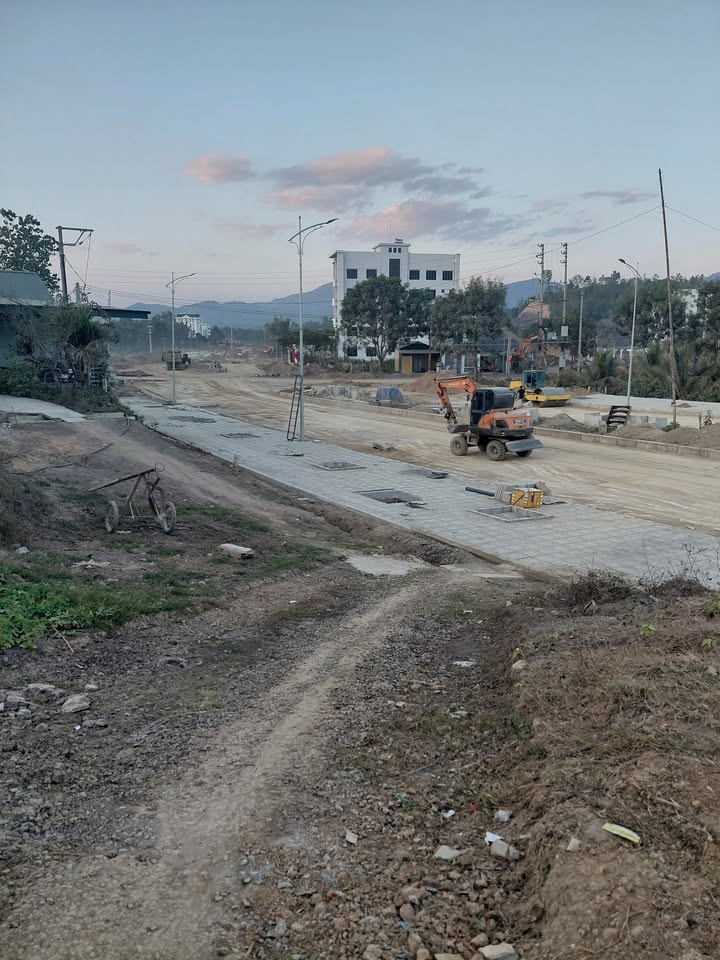 Đất thổ cư tại trung tâm hành chính Điện Biên 319m² giá 1.1 tỷ - Cơ hội đầu tư hấp dẫn!