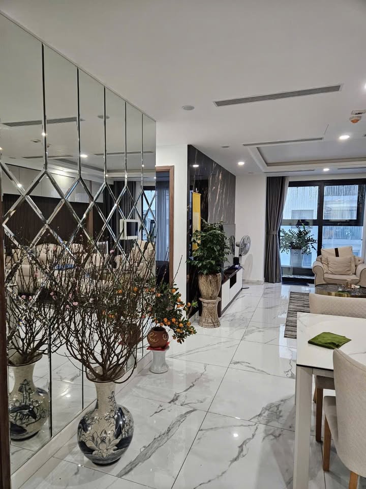 Căn hộ cao cấp Sunshine Center, Quận Nam Từ Liêm, 108m², giá 10.5 tỷ - View đẹp, thoáng mát!