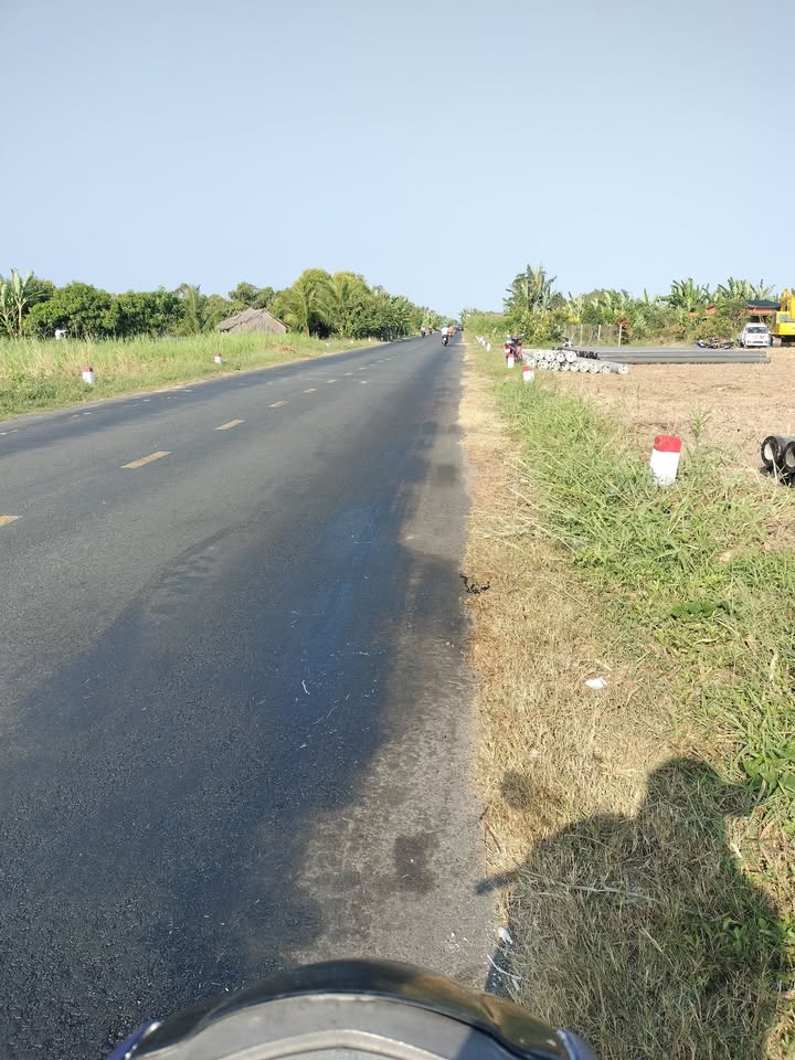 Đất nền 15x125m tại Hưng Mỹ, Cà Mau giá chỉ 80 triệu/m ngang - Sổ hồng chính chủ!