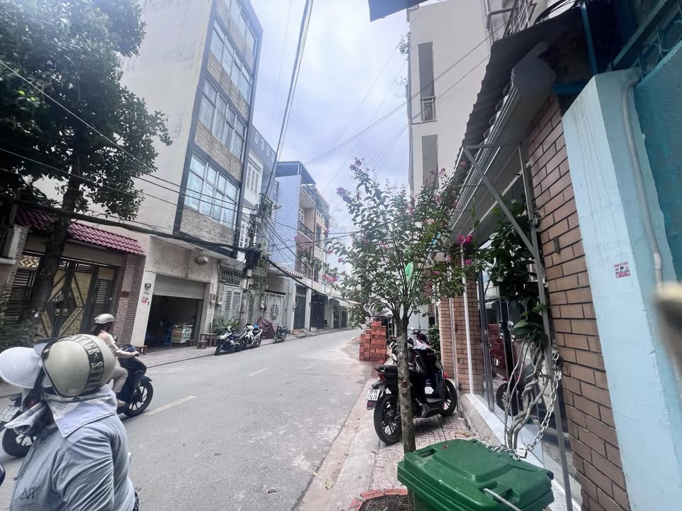 Mặt tiền Ca Văn Thỉnh Quận Tân Bình 162m² giá 23 tỷ - Cơ hội đầu tư hiếm có!