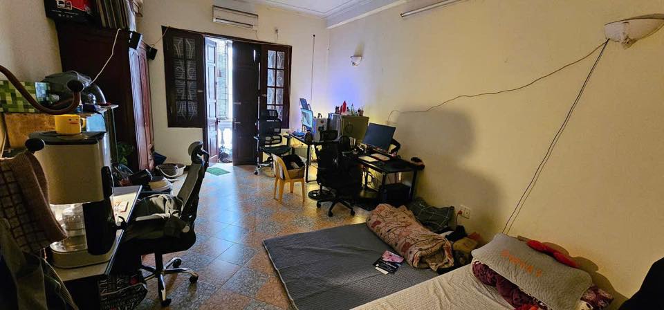 Phòng cho thuê tại ngõ 381 Nguyễn Khang 35m² - Tiện nghi đầy đủ, tự do giờ giấc!